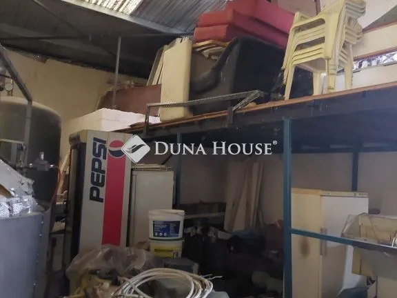 Eladó kereskedelmi és ipari ingatlan Jászberény 206 nm