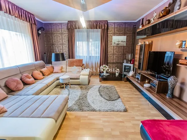 Eladó ház Jászberény 160 nm