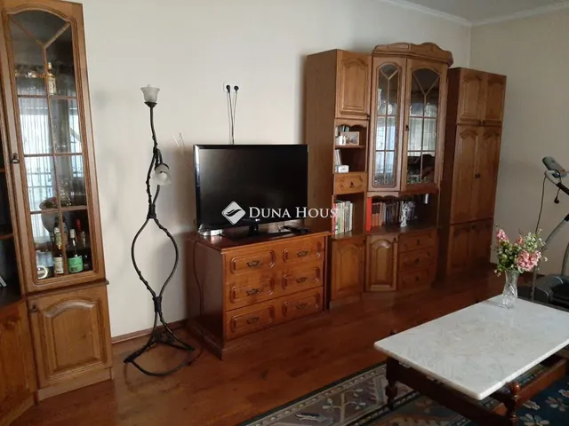 Eladó ház Gyöngyös 250 nm