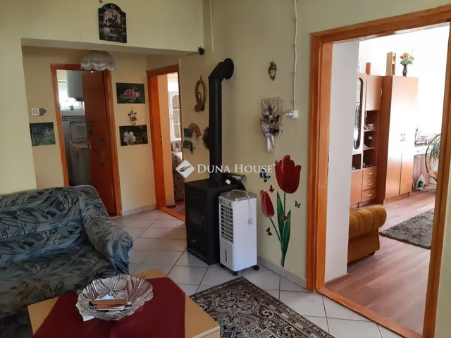 Eladó ház Jászszentandrás 80 nm