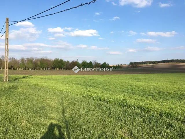 Eladó telek Etyek 4904 nm