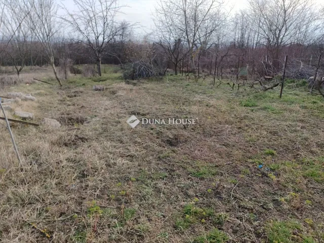 Eladó telek Bicske, Baboshegy 700 nm