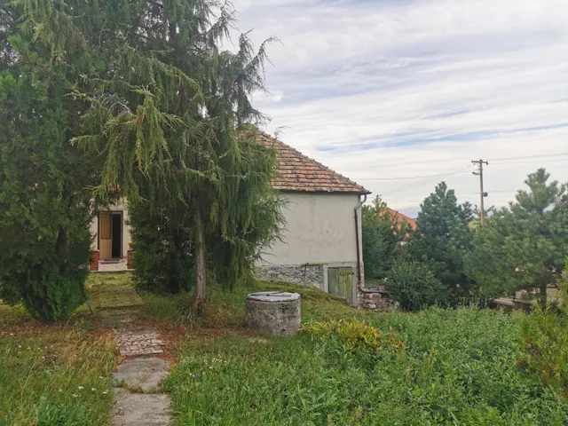 Eladó ház Tardos, Dózsa köz 102 nm