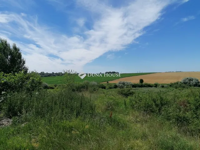 Eladó telek Bicske 117883 nm