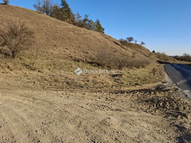 Eladó telek Dág 1706 nm