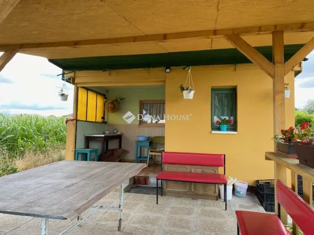 Eladó ház Bicske 20 nm