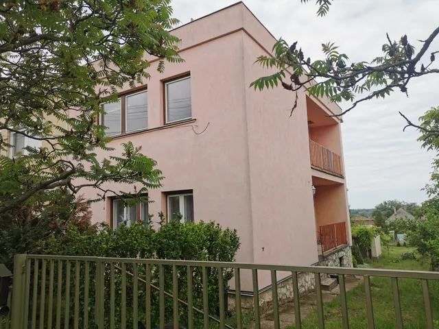 Eladó ház Dunaalmás 120 nm