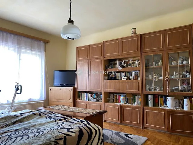 Eladó ház Bodmér, Vasváry Pál utca 212 nm