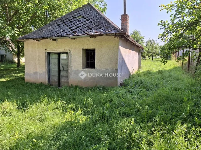Eladó üdülő és hétvégi ház Gyermely 20 nm