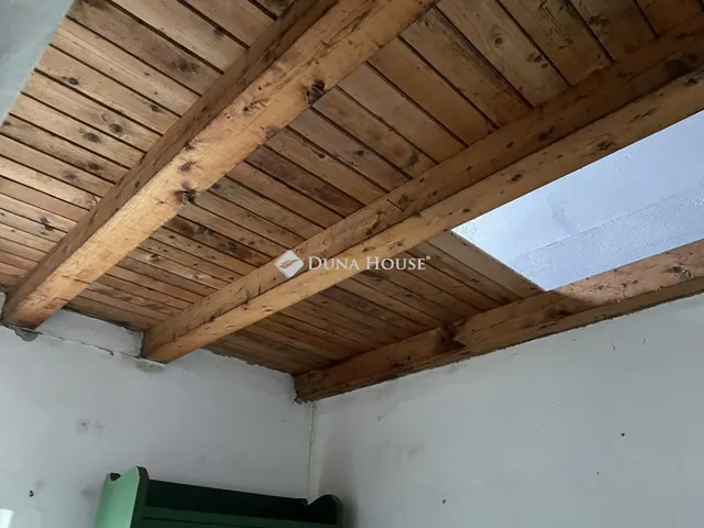 Eladó ház Tök, Fő utca 48 nm