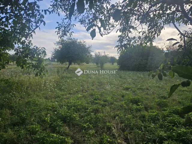 Eladó telek Bicske, Galagonyás V. dűlő út 2350 nm
