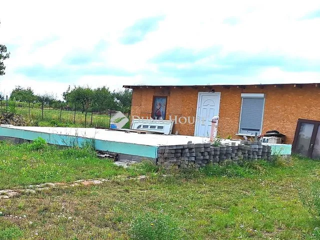 Eladó ház Bicske 30 nm