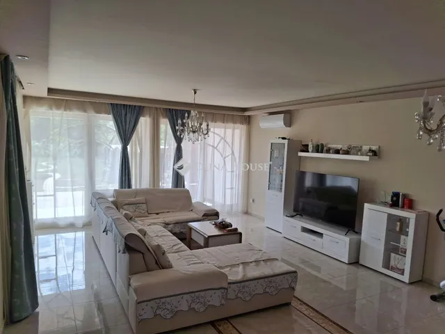 Eladó ház Bicske 190 nm