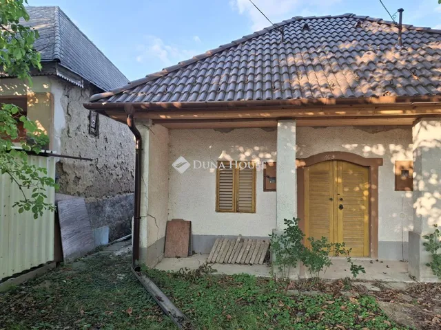 Eladó ház Bicske 30 nm