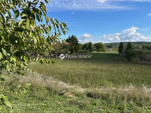 Eladó telek Óbarok, Domb utca 2152 nm