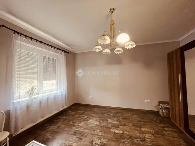 Eladó ház Bajna 80 nm