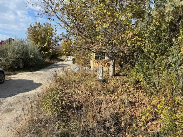 Eladó telek Bicske, Előhegy 826 nm