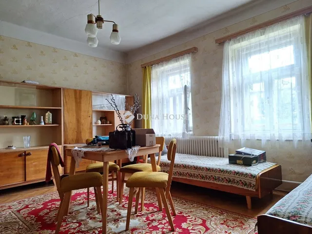 Eladó ház Szomor, Zsámbéki utca 110 nm