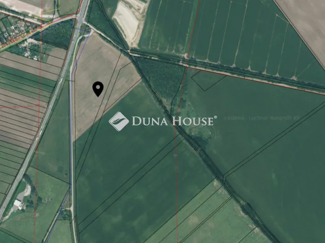 Eladó telek Csém 8887 nm