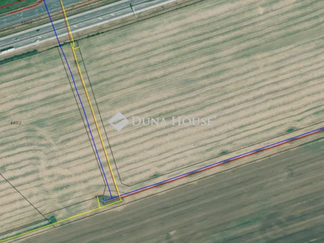 Eladó kereskedelmi és ipari ingatlan Ikrény, Külterület 183099 nm