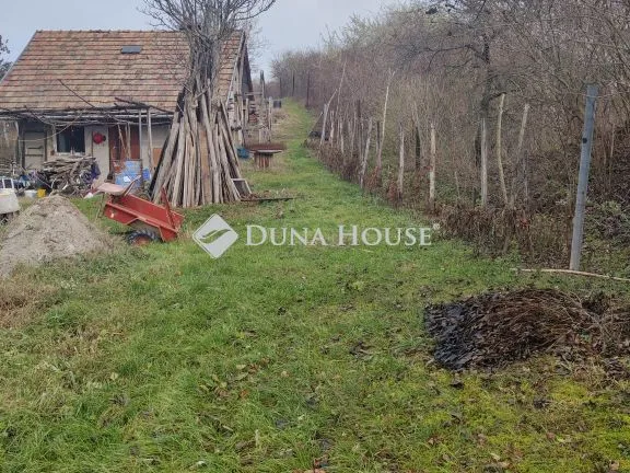 Eladó ház Bicske, Zártkert 30 nm