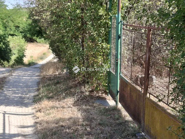 Eladó ház Bicske, Zártkert 30 nm