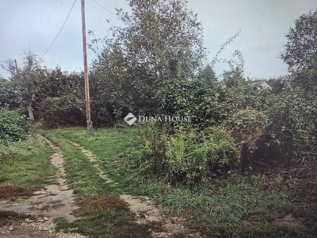 Eladó telek Bicske 3834 nm