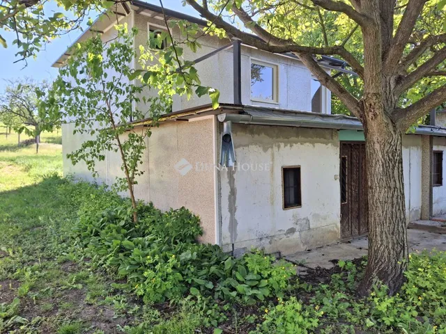 Eladó ház Bicske, Galagonyás I. dűlő út 42 nm