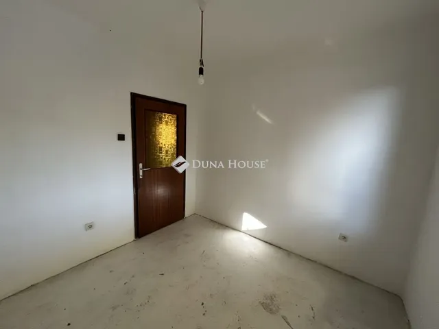 Eladó ház Szárliget, Iskola utca 74 nm