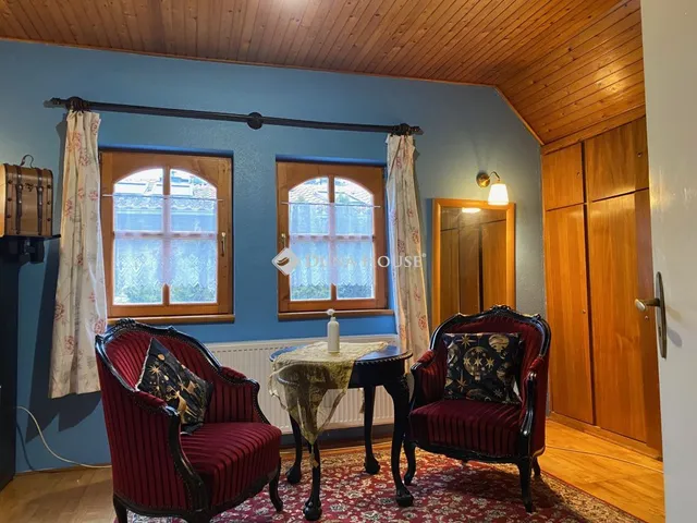 Eladó ház Budapest II. kerület 220 nm