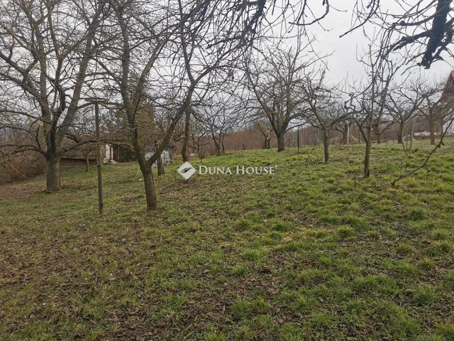 Eladó telek Tata, Látóhegy 1033 nm