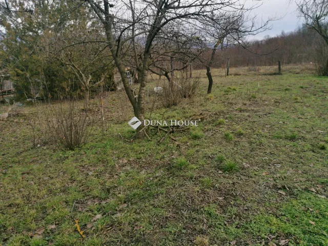 Eladó telek Tata, Látóhegy 1033 nm