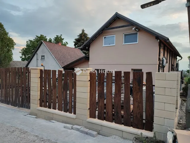 Eladó ház Bicske, Galagonyás IV. dűlő út 120 nm