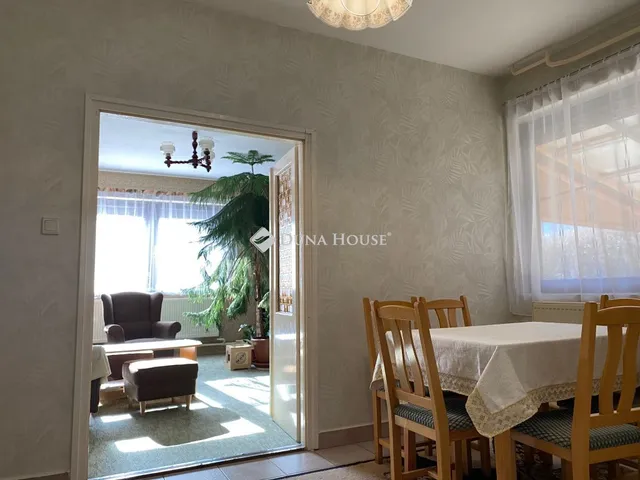 Eladó ház Csabdi, Petőfi Sándor utca 138 nm