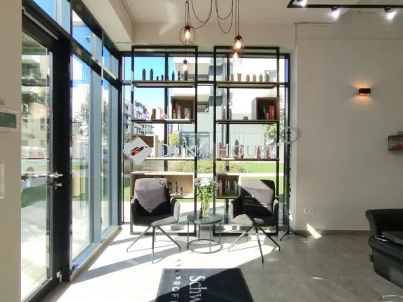 Eladó kereskedelmi és ipari ingatlan Dorog, Esztergomi út 70 nm