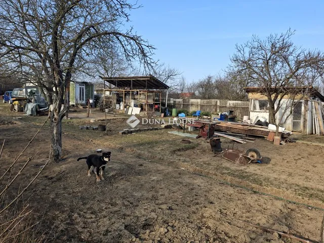 Eladó telek Csabdi 1465 nm