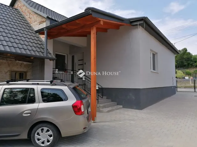 Eladó ház Tabajd, Petőfi Sándor utca 87 nm