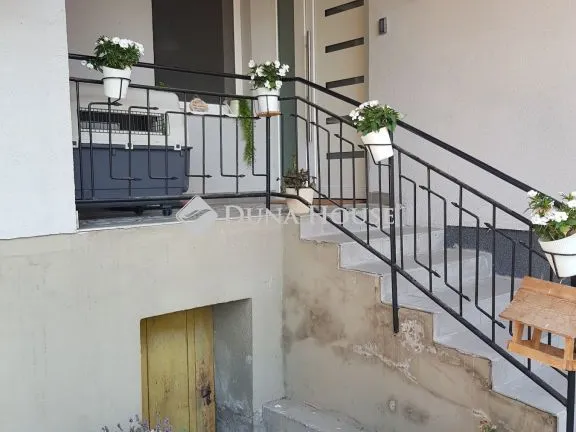 Eladó ház Tabajd, Petőfi Sándor utca 87 nm