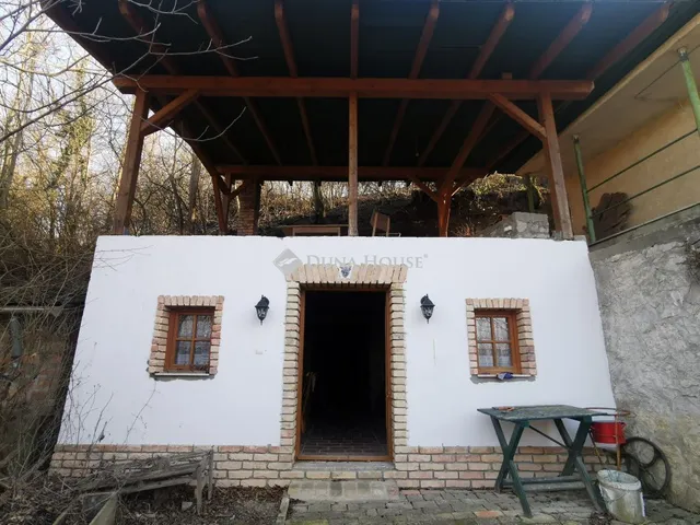 Eladó üdülő és hétvégi ház Süttő, Külterület 58 nm