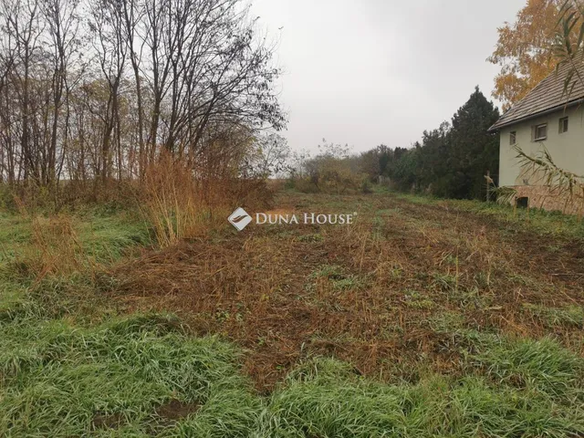 Eladó telek Kocs 2223 nm