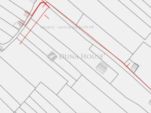 Eladó telek Tök, Zártkert 800 nm