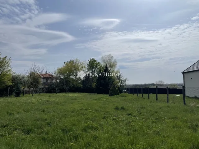 Eladó telek Telki, Zúzmara utca 1071 nm