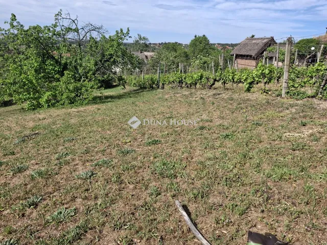 Eladó telek Velence, Sárgaföldes út 948 nm