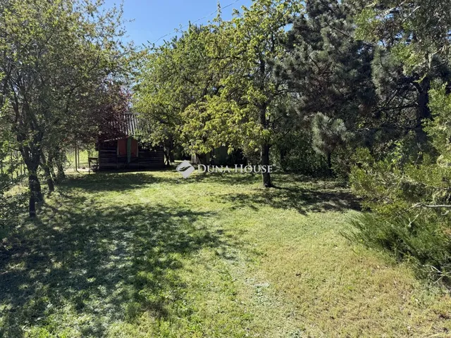 Eladó telek Szentkirályszabadja, Zártkert 6564 nm