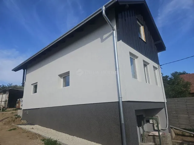 Eladó ház Bicske, Baboshegy 104 nm