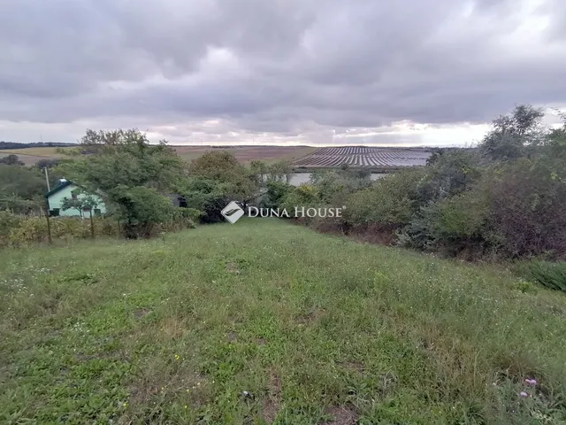 Eladó telek Bicske 3230 nm