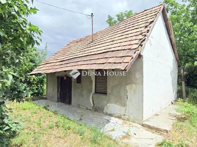 Eladó mezőgazdasági ingatlan Bicske 30 nm