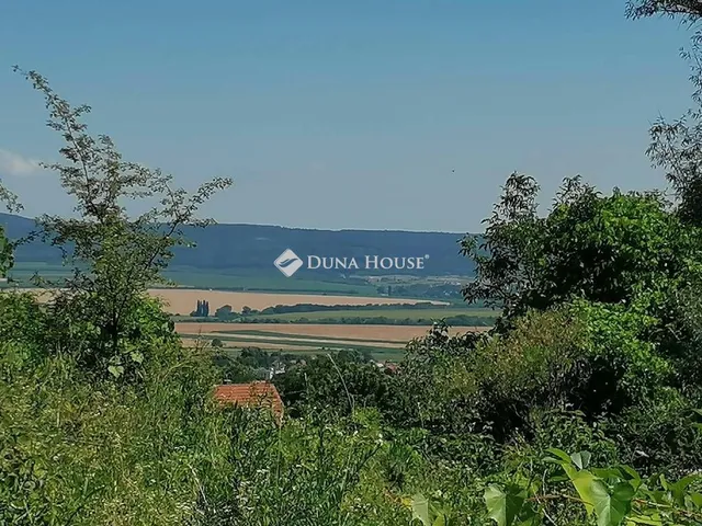 Eladó telek Zsámbék 1188 nm