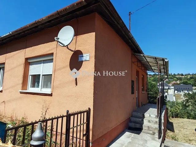 Eladó ház Csabdi 72 nm