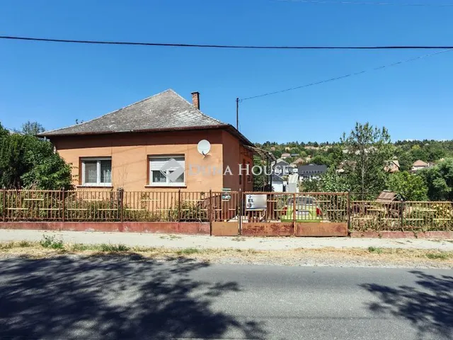 Eladó ház Csabdi 72 nm